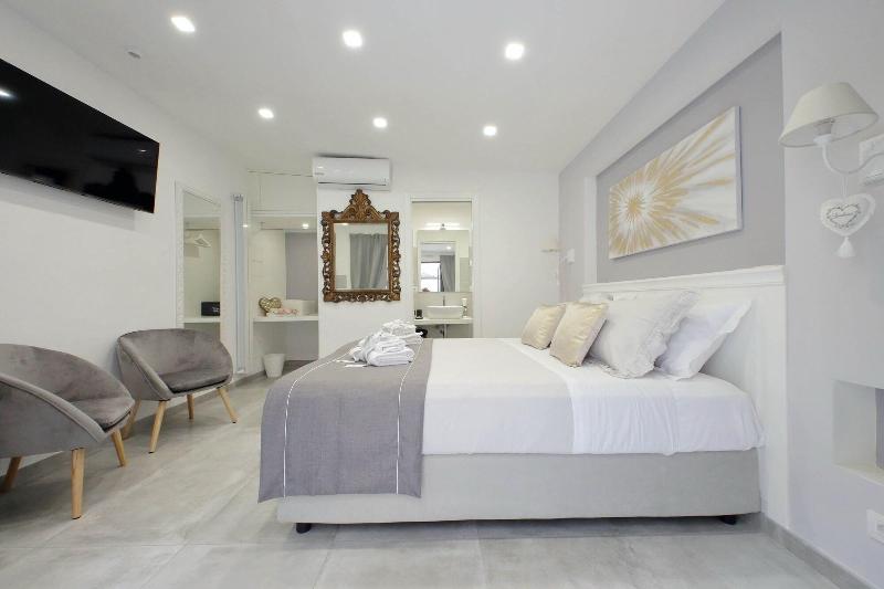 Roman Holiday Suites image