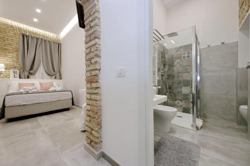Roman Holiday Suites image
