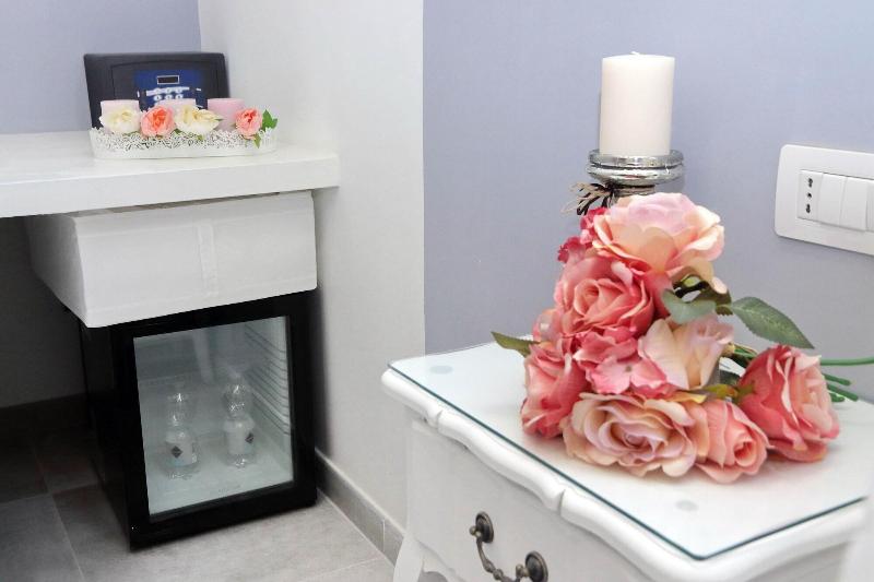 Roman Holiday Suites image