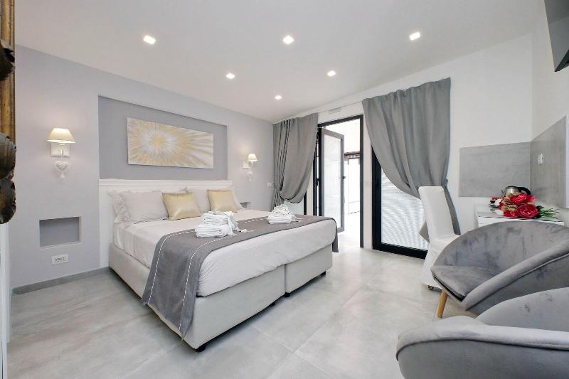 Roman Holiday Suites image