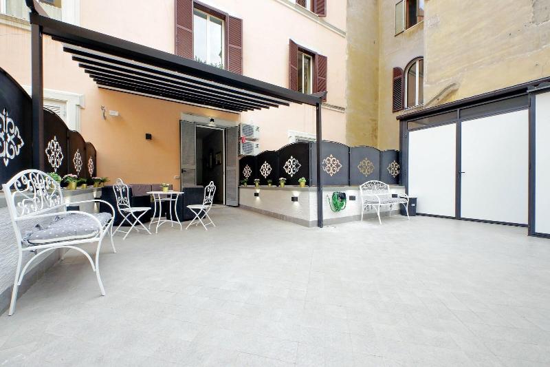 Roman Holiday Suites image