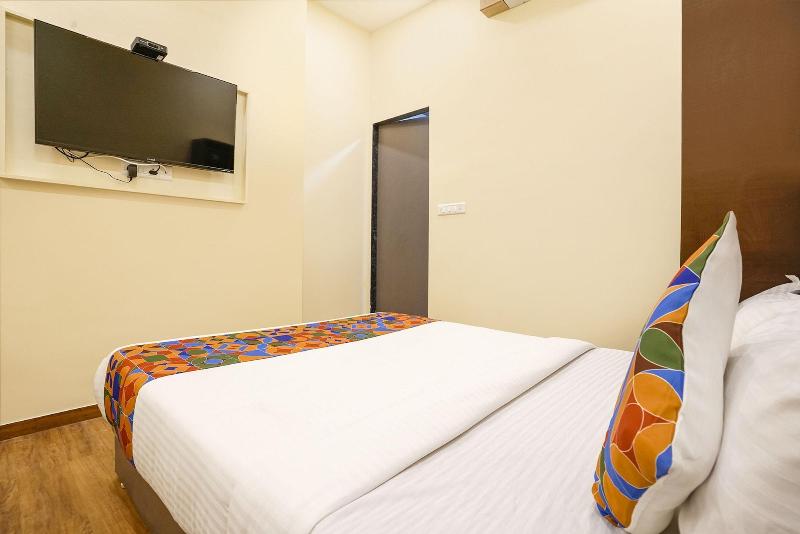 Fabhotel Freedom International image