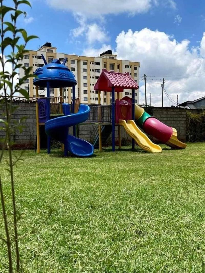 Lux Suites Racecourse Studio Apartments image