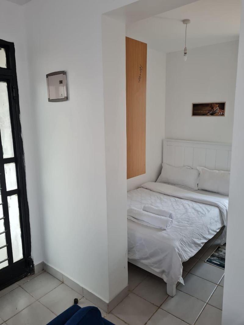 Lux Suites Racecourse Studio Apartments image