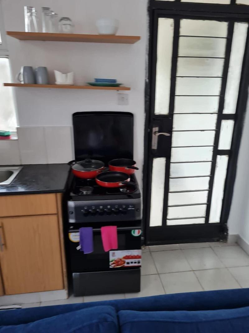 Lux Suites Racecourse Studio Apartments image