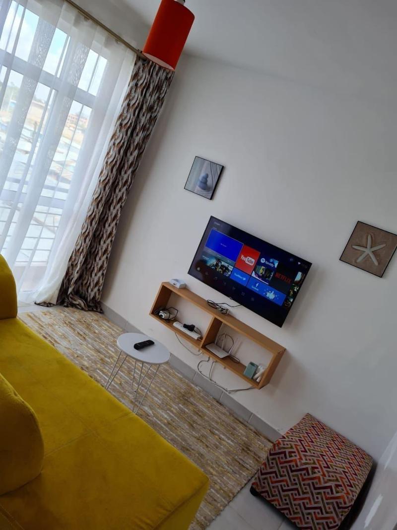 Lux Suites Racecourse Studio Apartments image