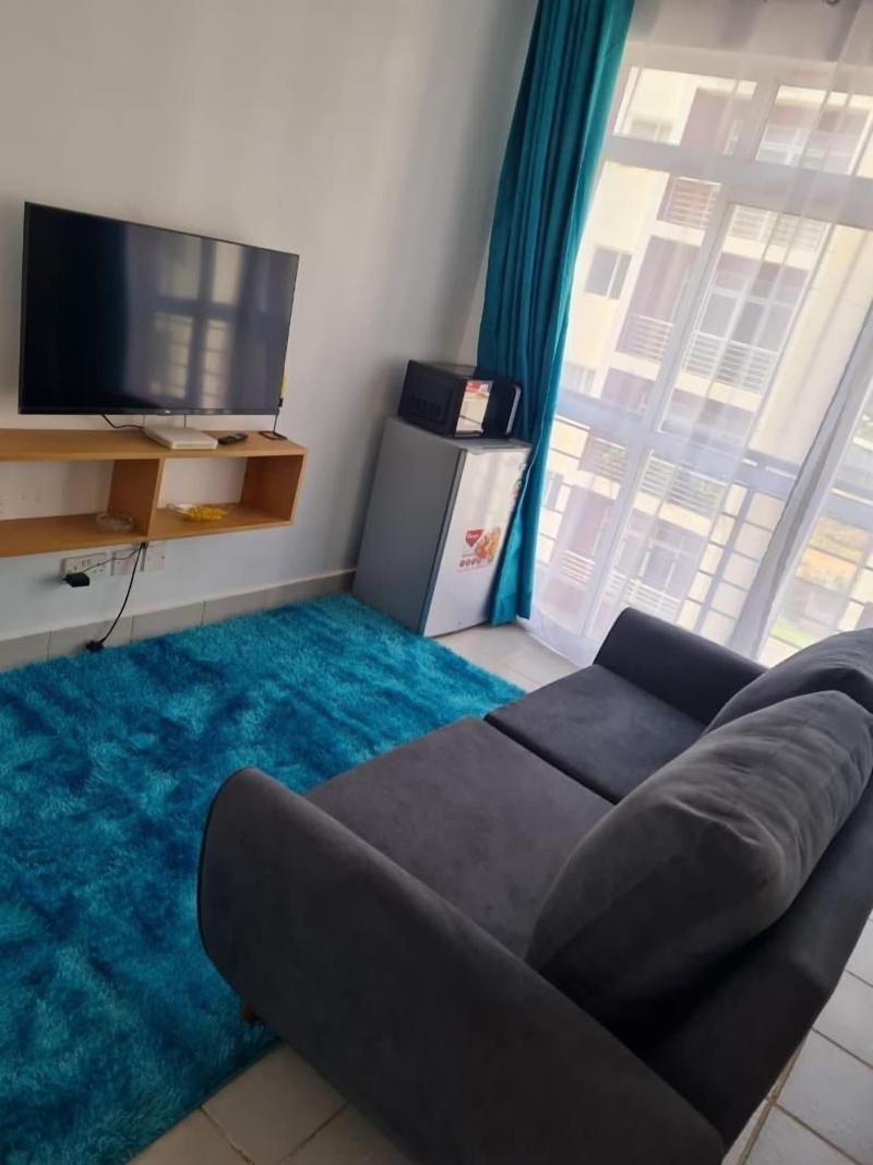 Lux Suites Racecourse Studio Apartments image