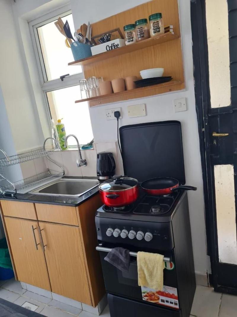 Lux Suites Racecourse Studio Apartments image