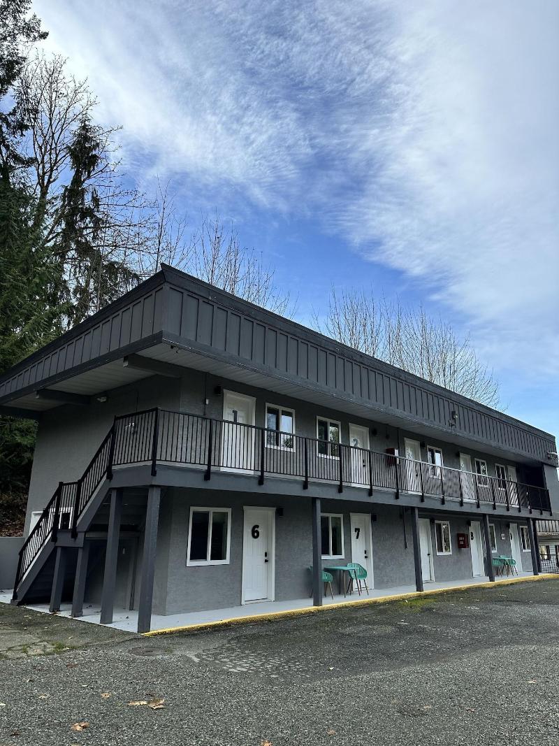 South Shore Motel image