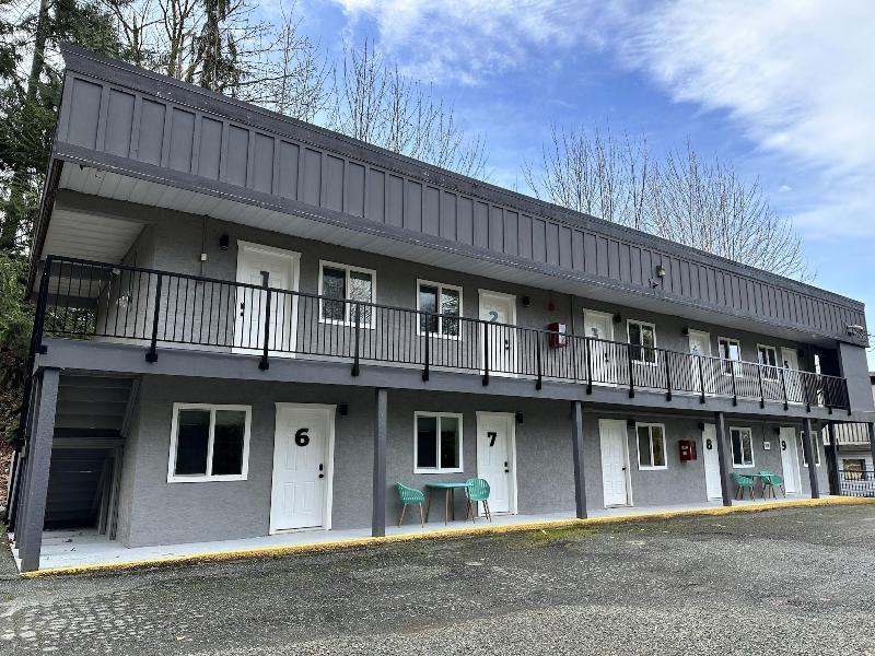 South Shore Motel image