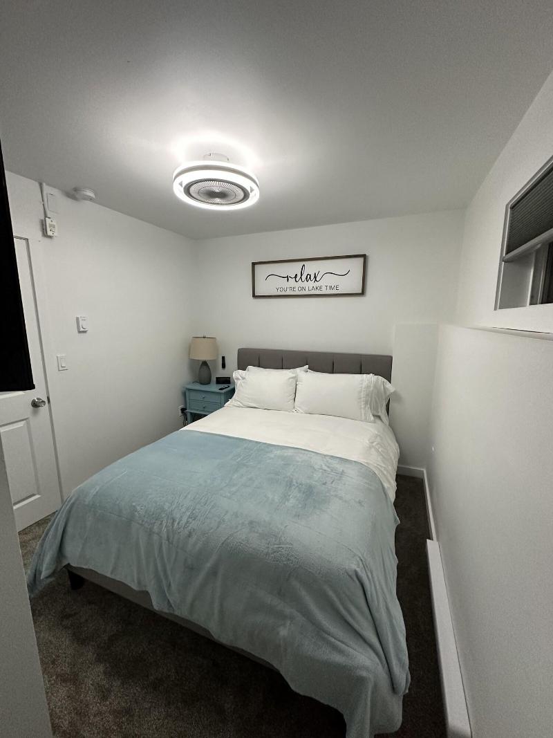 South Shore Motel image