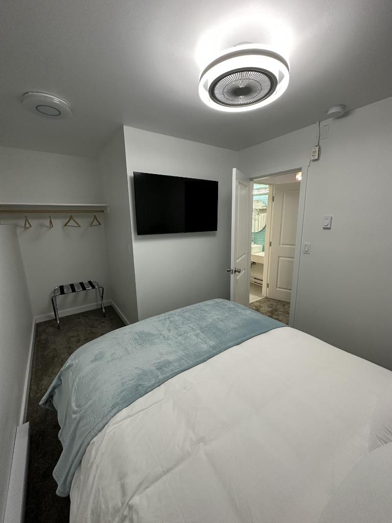 South Shore Motel image