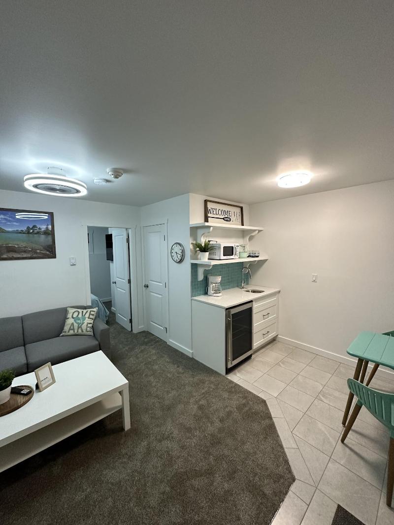South Shore Motel image