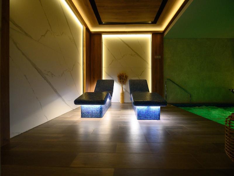 Hotel Macedonia Square image