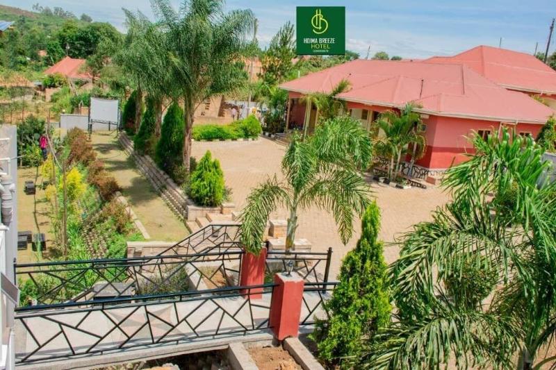 Hoima Breeze, Hoima