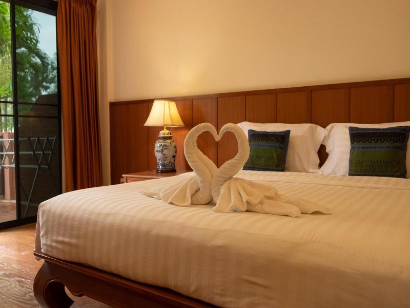 Sailom Resort Bangsaphan image