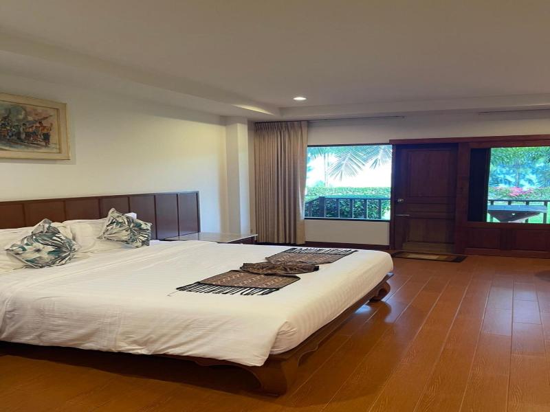 Sailom Resort Bangsaphan image