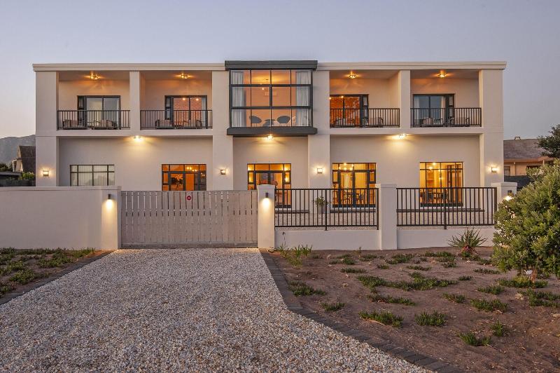 Glow Boutique Suites image