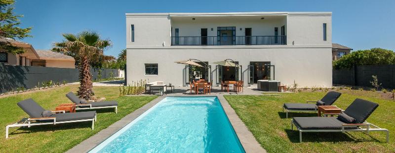Glow Boutique Suites image