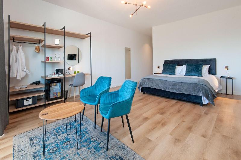 Glow Boutique Suites image