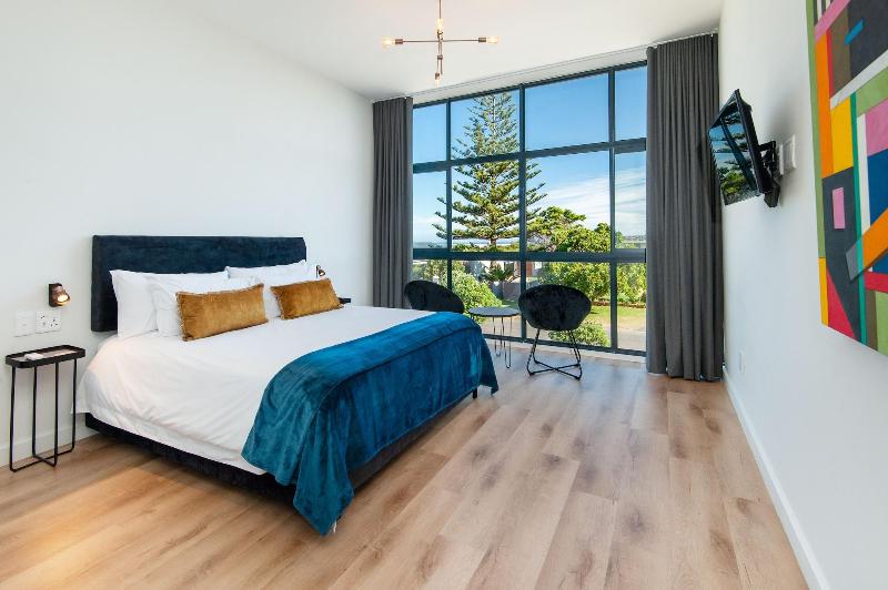 Glow Boutique Suites image