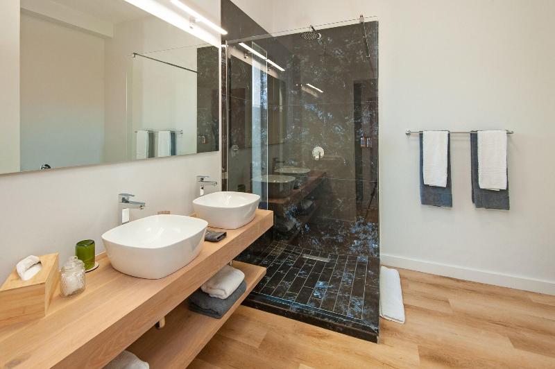 Glow Boutique Suites image