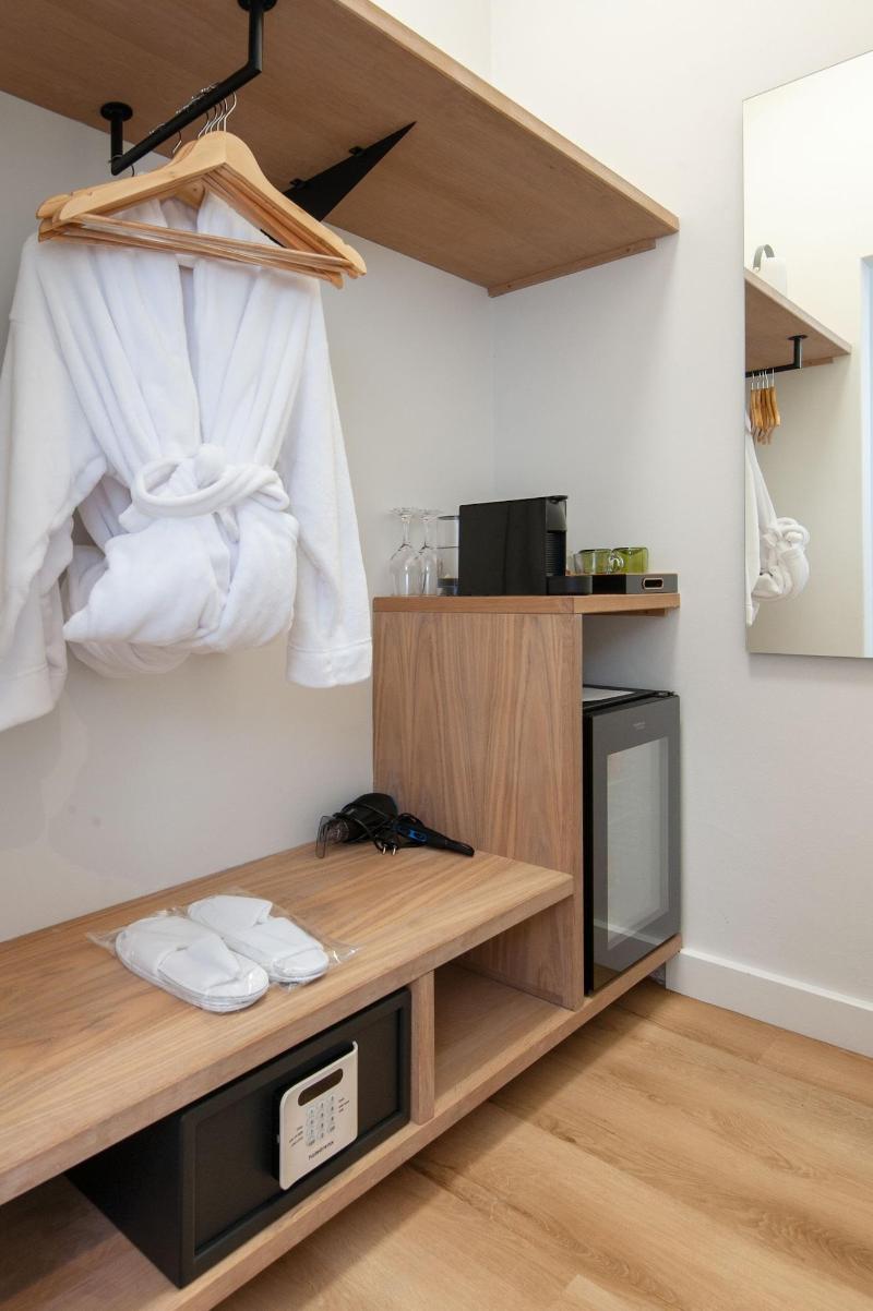Glow Boutique Suites image