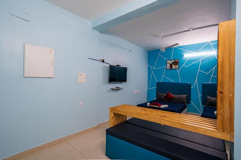 Hotel Les Hues image