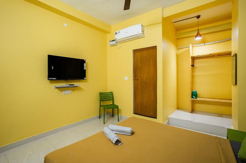 Hotel Les Hues image