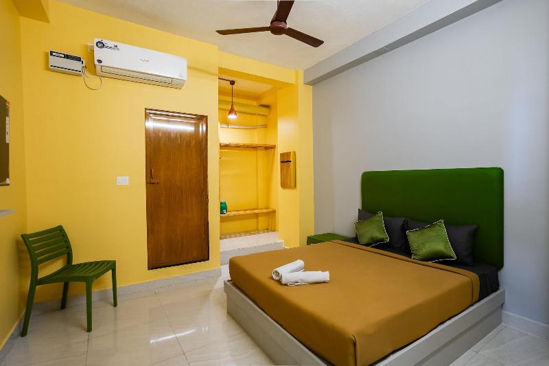 Hotel Les Hues image