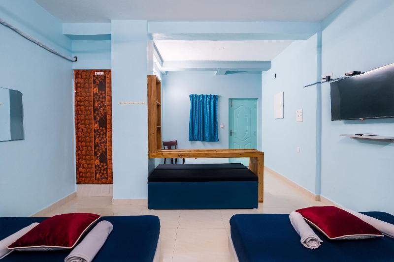 Hotel Les Hues image