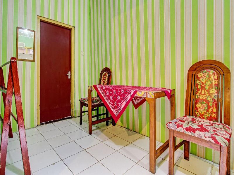 Spot On 93182 Hotel Jaya Kusuma image