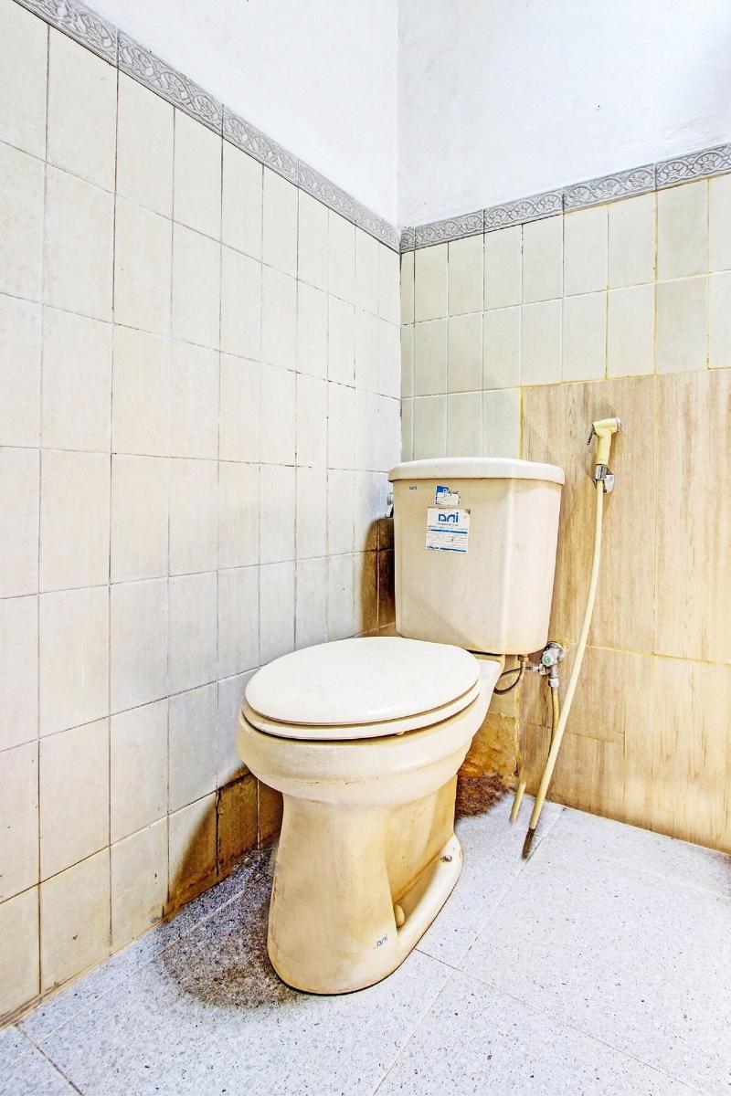 Spot On 93182 Hotel Jaya Kusuma image