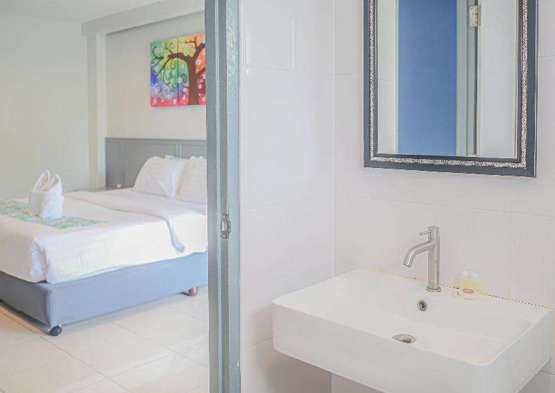 Xanadu Hotel image