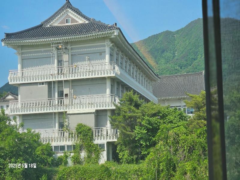 Gyeongju H Avenue Hotel Bulguksa image