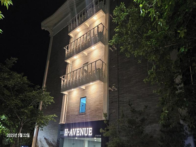 Gyeongju H Avenue Hotel Bulguksa image