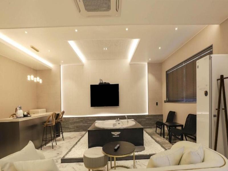 Gyeongju H Avenue Hotel Bulguksa image