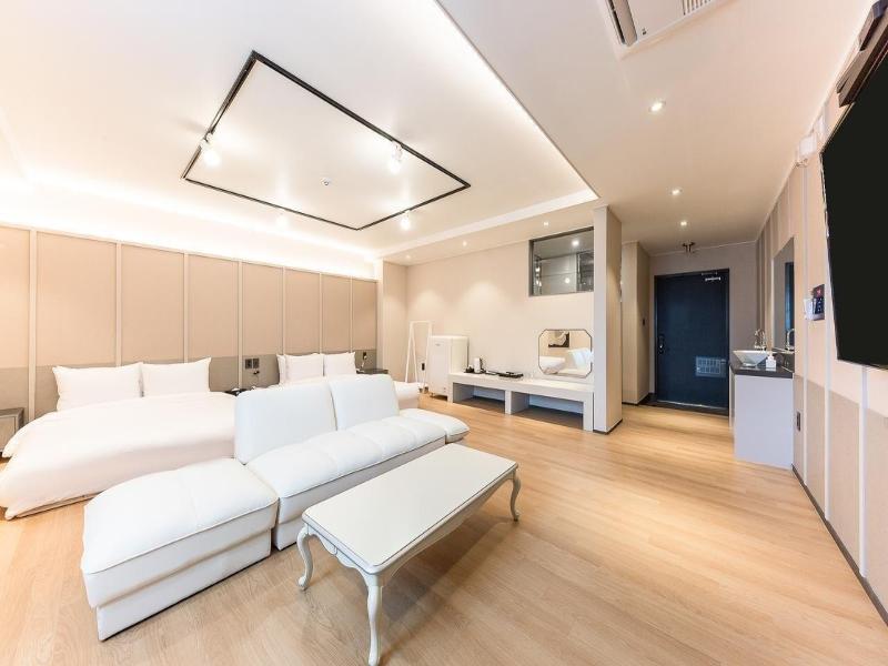 Gyeongju H Avenue Hotel Bulguksa image