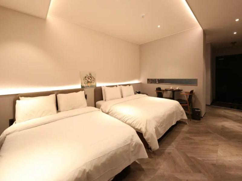 Gyeongju H Avenue Hotel Bulguksa image