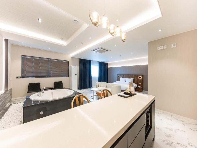 Gyeongju H Avenue Hotel Bulguksa image