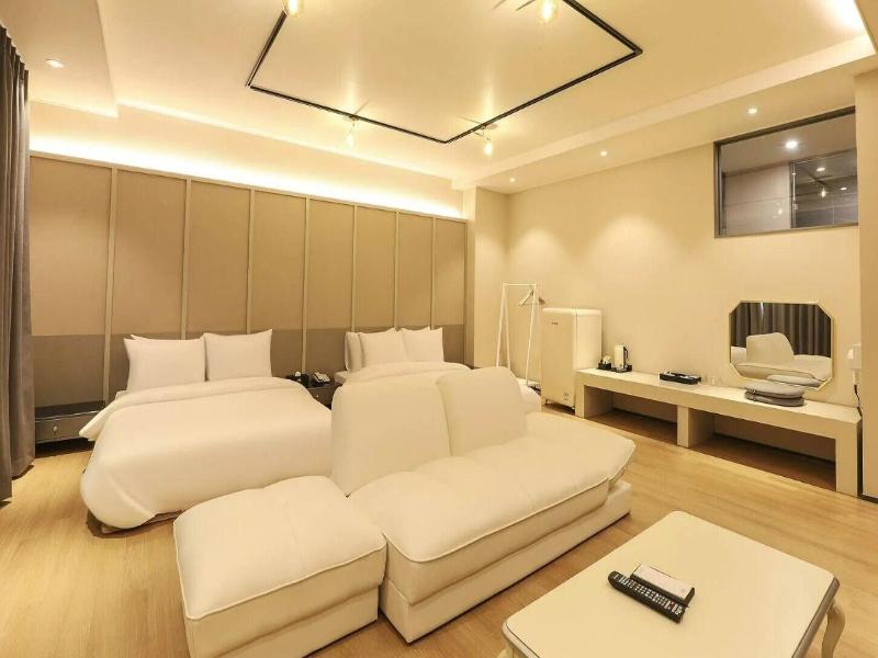 Gyeongju H Avenue Hotel Bulguksa image
