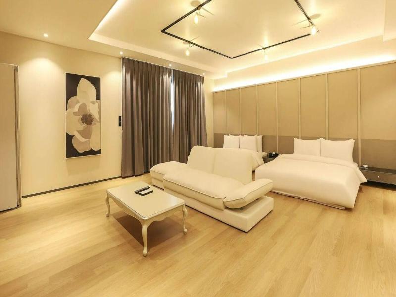 Gyeongju H Avenue Hotel Bulguksa image