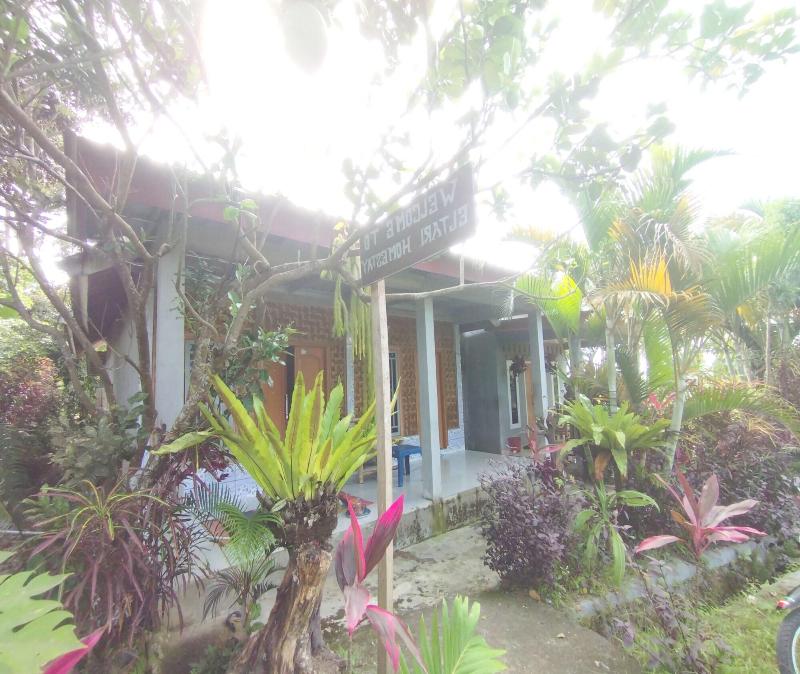 Oyo 93666 Lestari Homestay