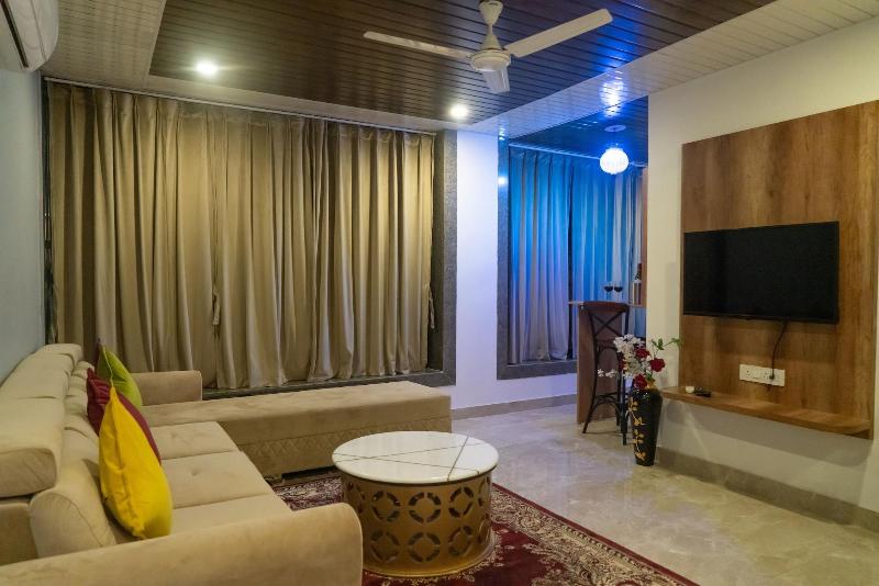 Pax Grand Blue Udaipur image