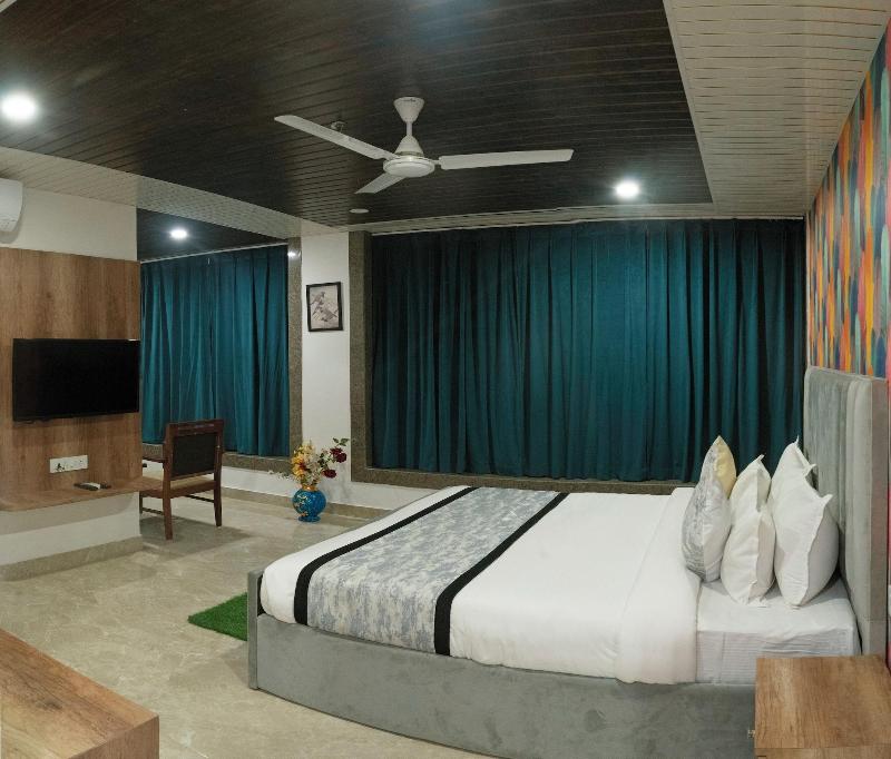Pax Grand Blue Udaipur image