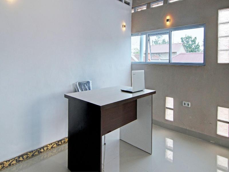 93088 Celine Home Syariah