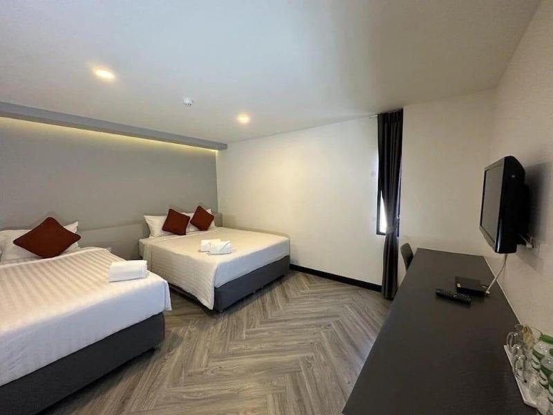 14 Sathorn Hotel image