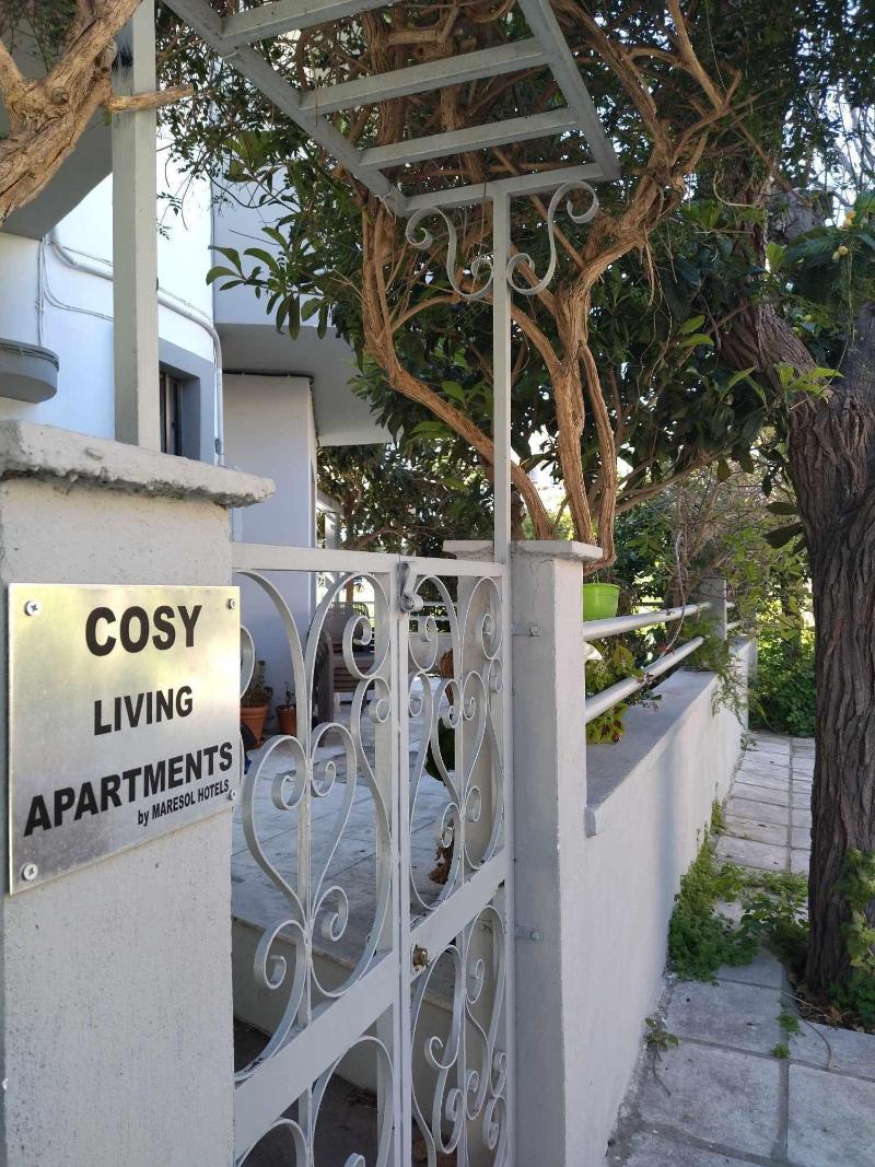 Cosy Living Apartments image