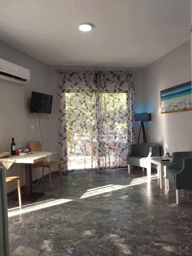 Cosy Living Apartments image