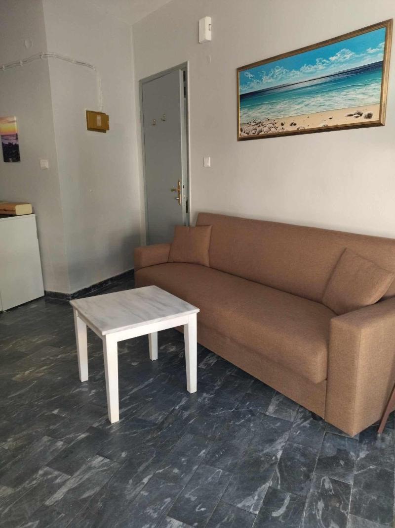 Cosy Living Apartments image